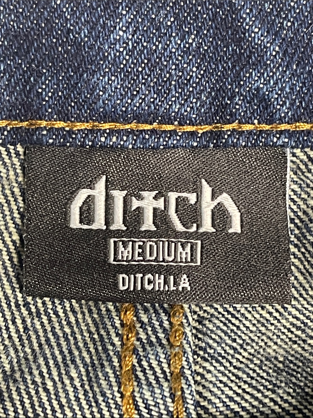 Ditch Bat Streetwear Denim Jeans. Wide Leg High Rise. Fray Hem. Preowned. Size M — image 7 of 8